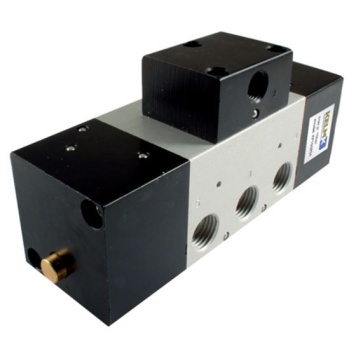 Kelm Pneumatically Piloted Flip-Flop Valve